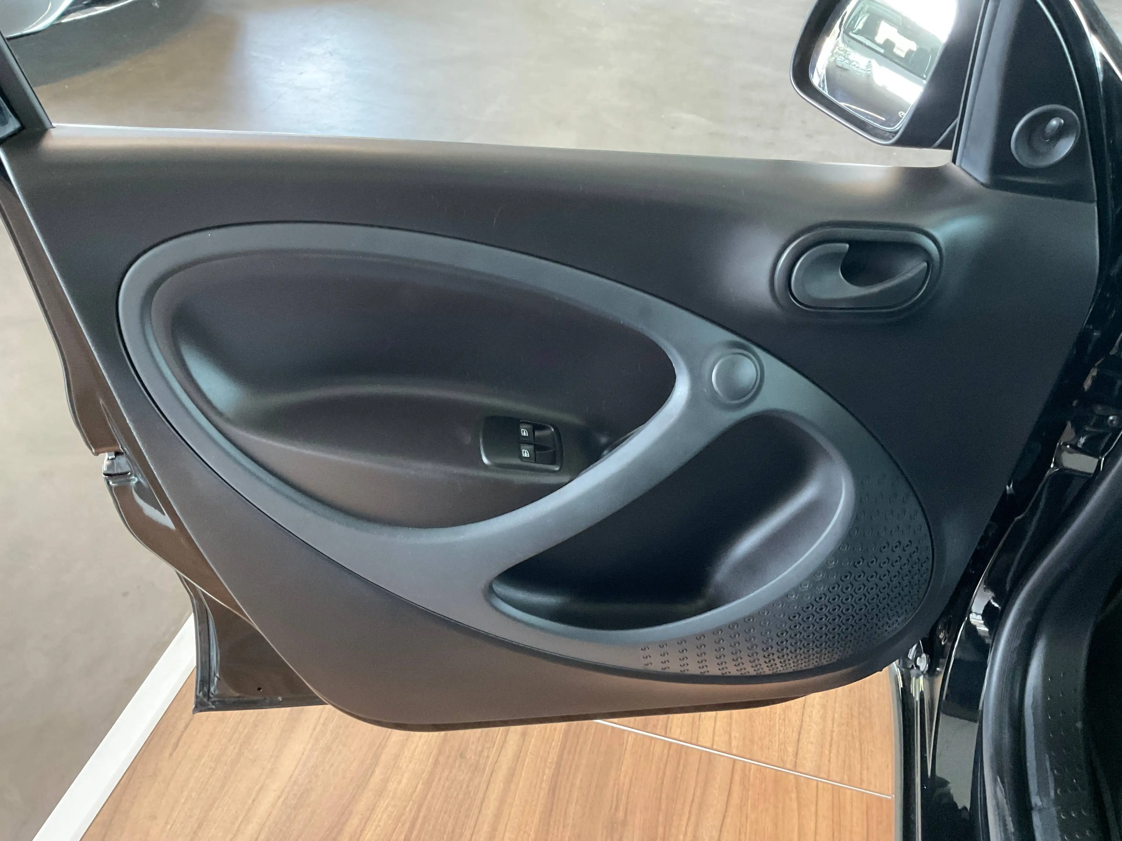 smart forFour ForFour EQ Cool&Audio SHZ*GRA*USB — photo 11