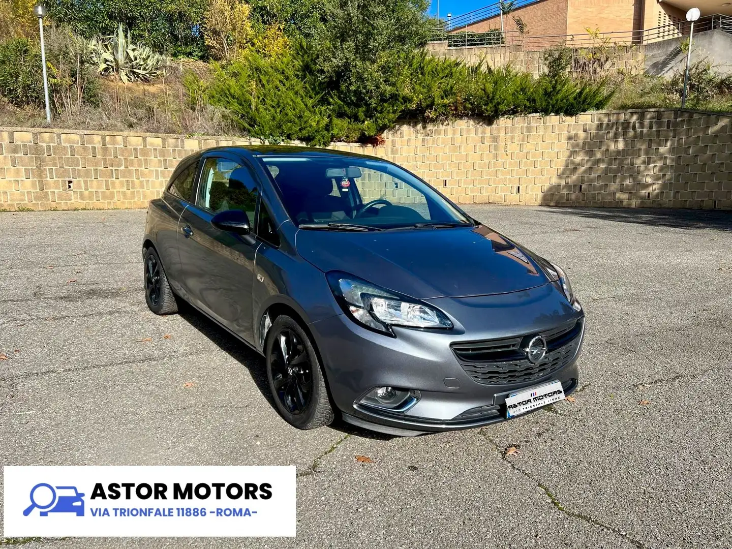 Opel Corsa 2017 1.4 Advance GPL 90cv KM 84000 Perfetta Grigio - 1