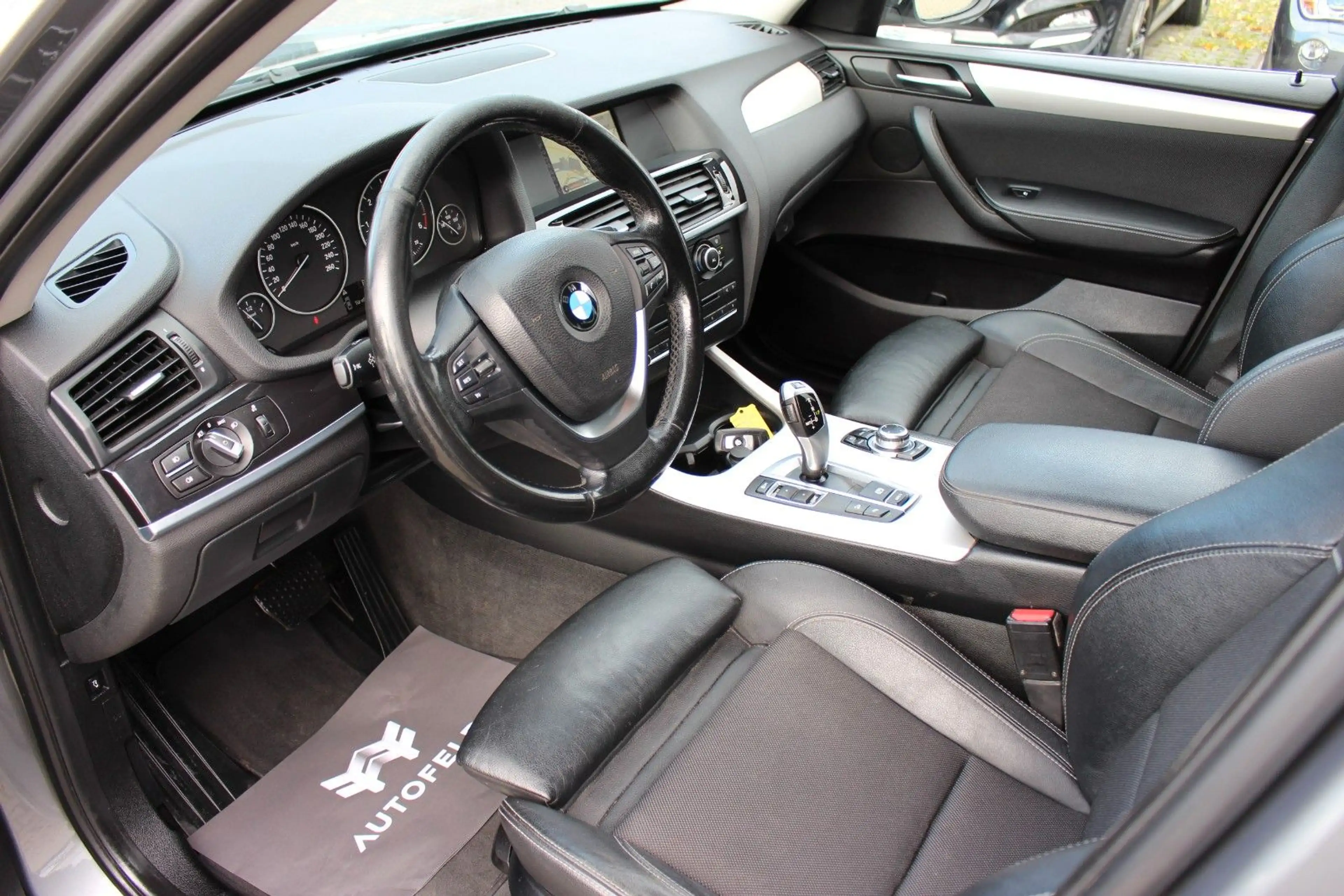 BMW X3 xDrive20d/SHEFT/NAVI/BIXENON/TEILLEDER/SHZ/ — photo 7