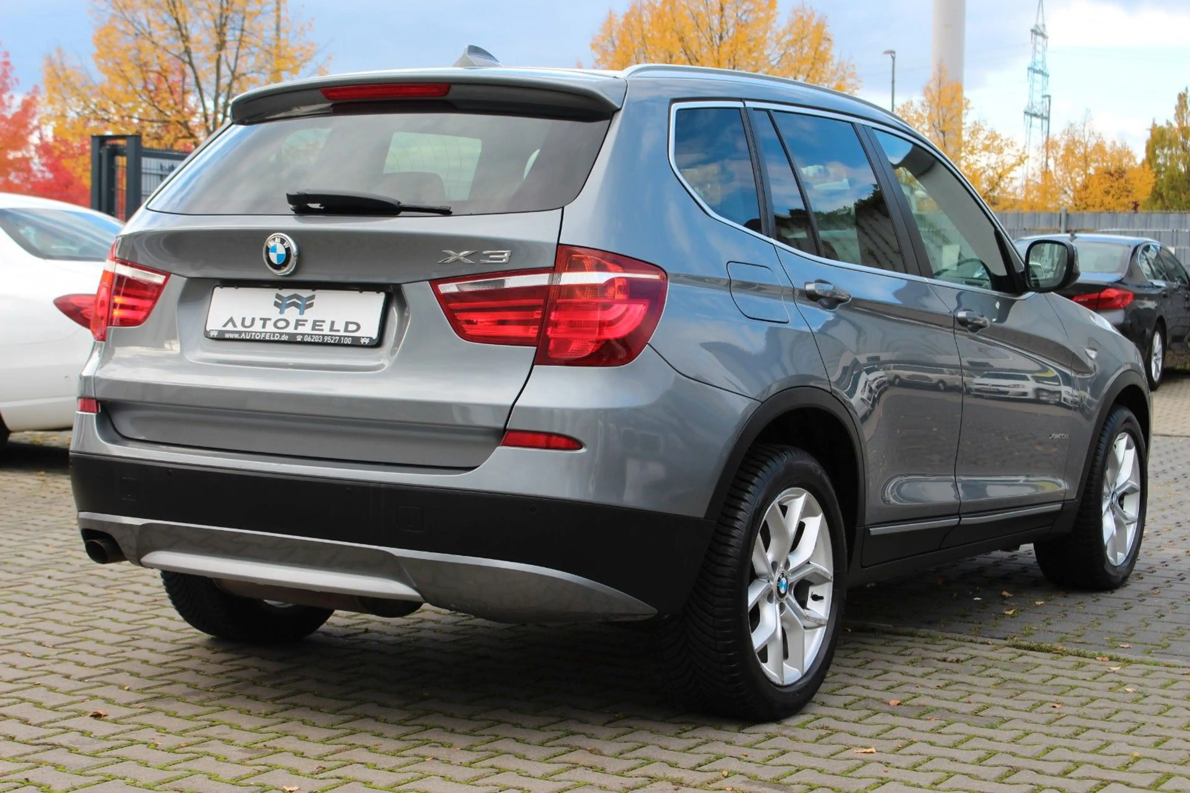 BMW X3 xDrive20d/SHEFT/NAVI/BIXENON/TEILLEDER/SHZ/ — photo 4