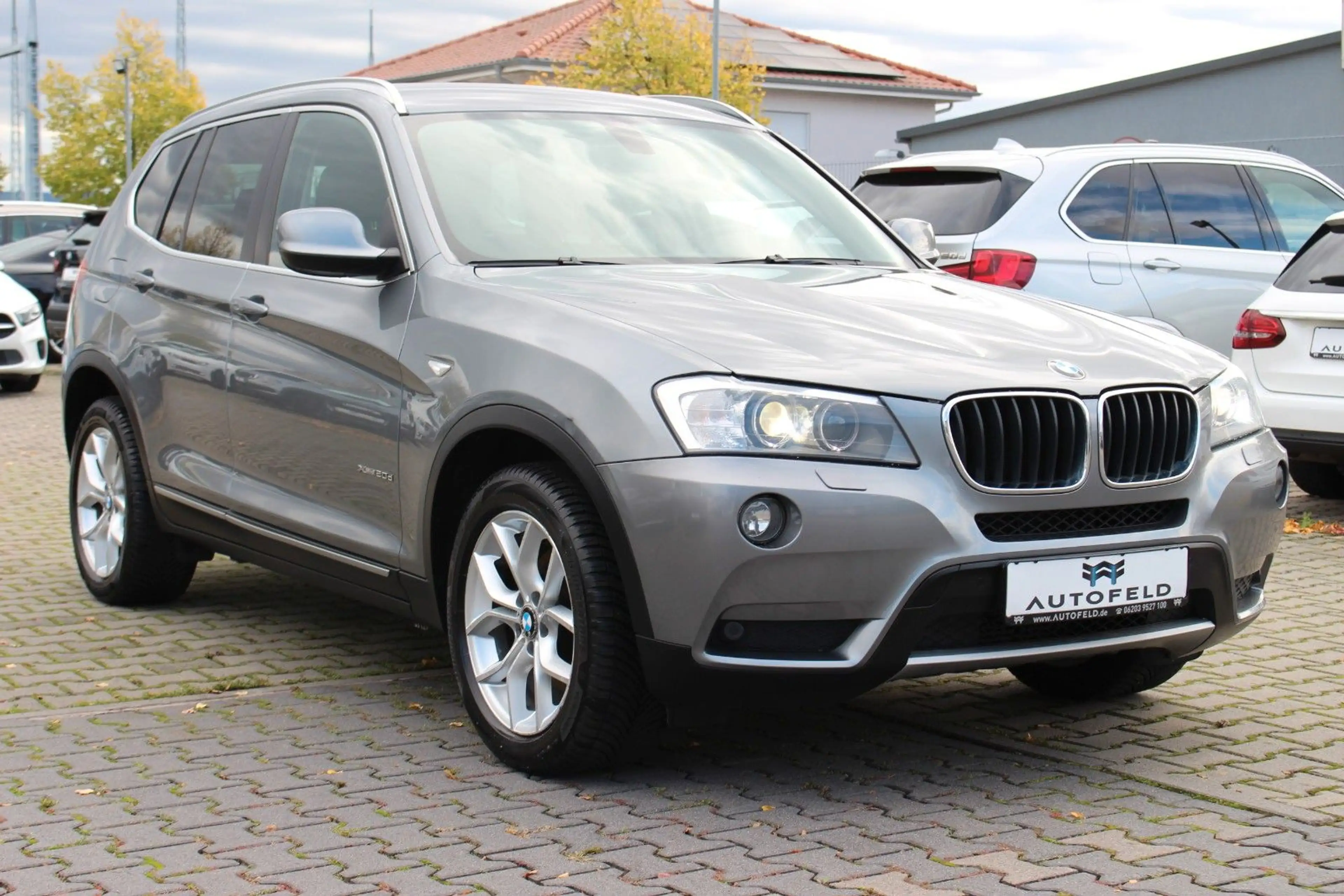 BMW X3 xDrive20d/SHEFT/NAVI/BIXENON/TEILLEDER/SHZ/ — photo 3