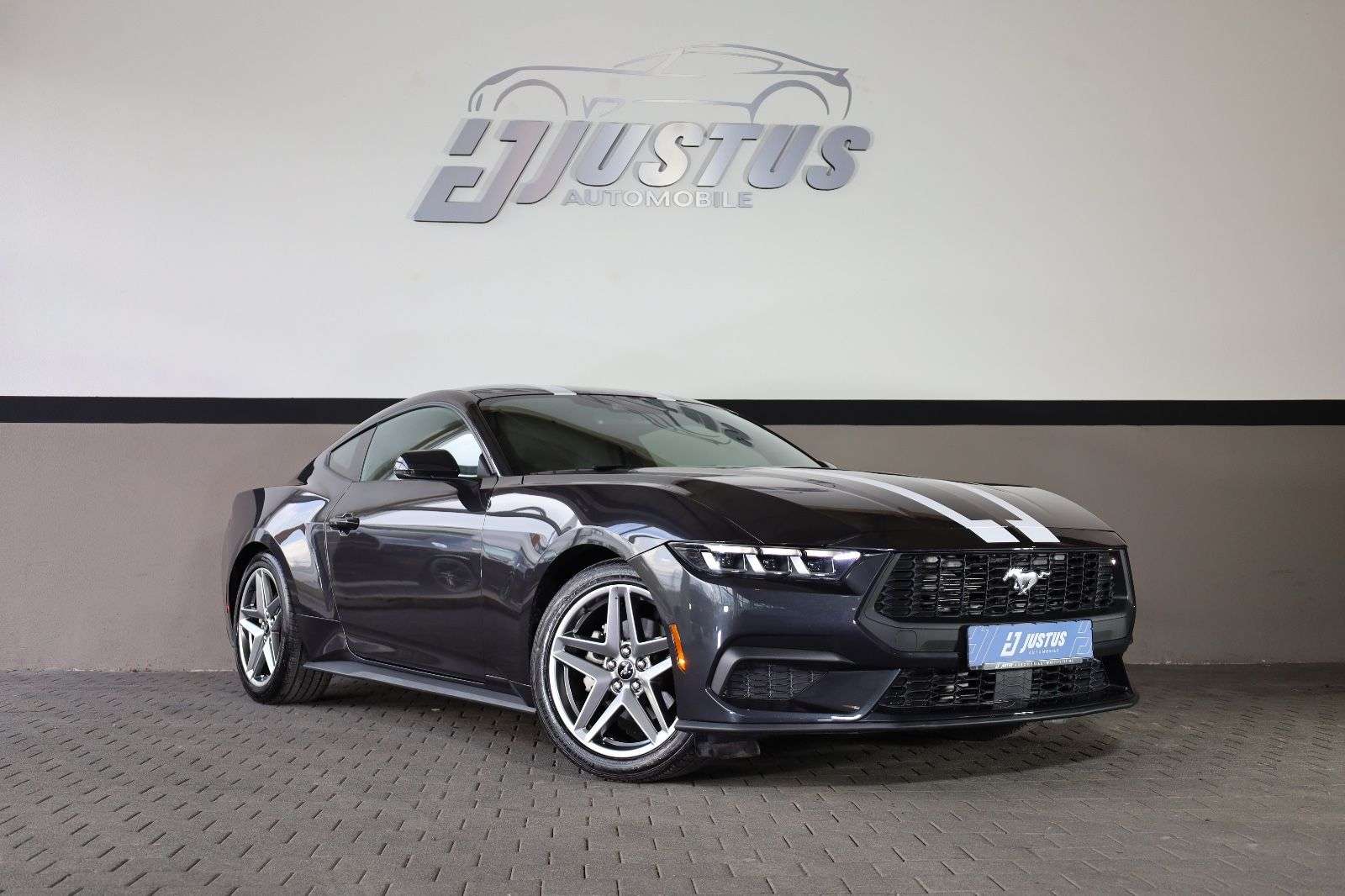 Second hand Ford Mustang 