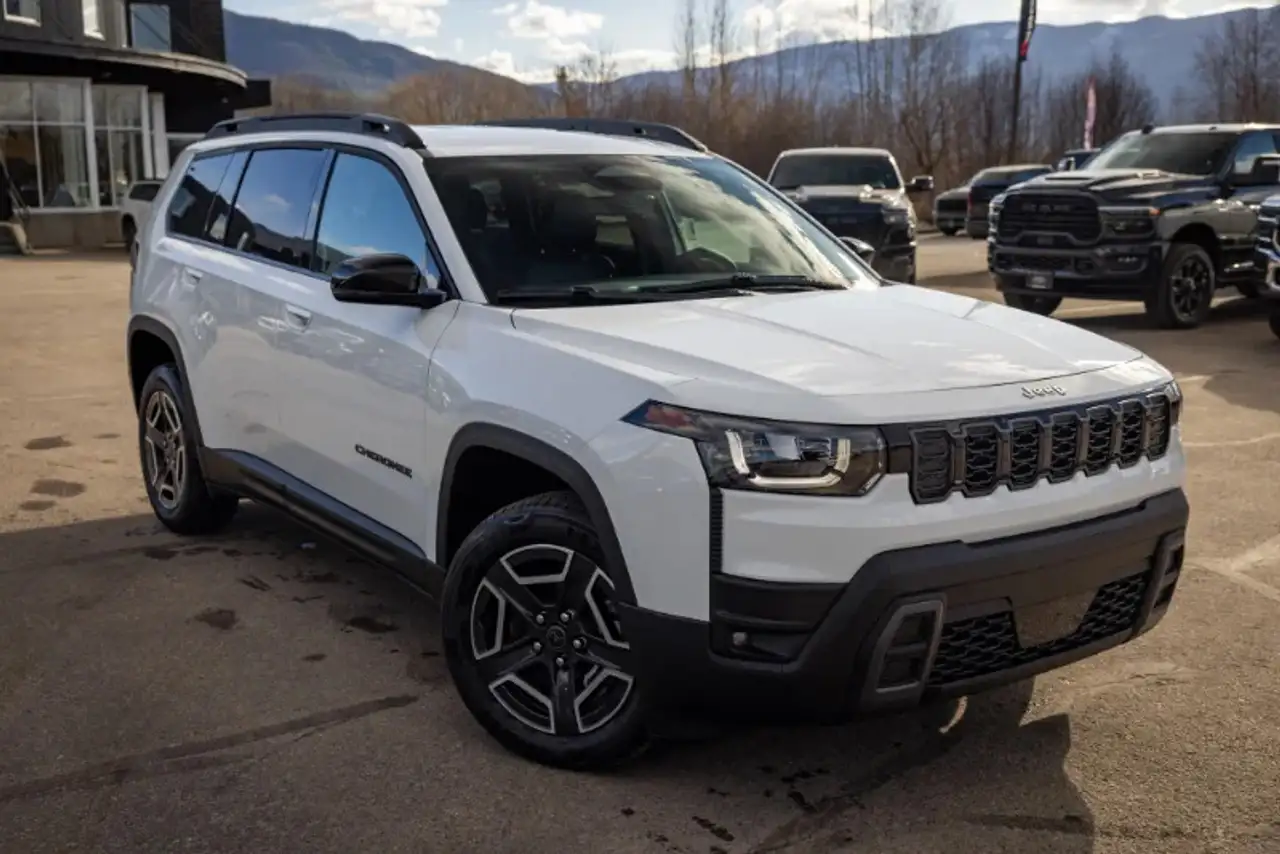 Jeep Cherokee снимка Jeep Cherokee