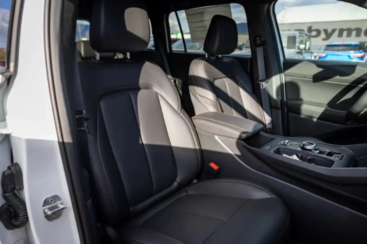 Jeep Cherokee снимка Jeep Cherokee