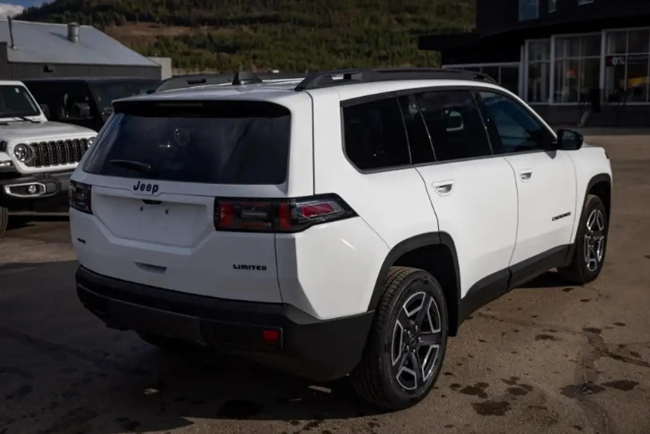 Jeep Cherokee снимка Jeep Cherokee