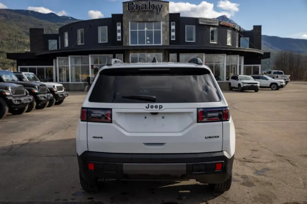 Jeep Cherokee снимка Jeep Cherokee