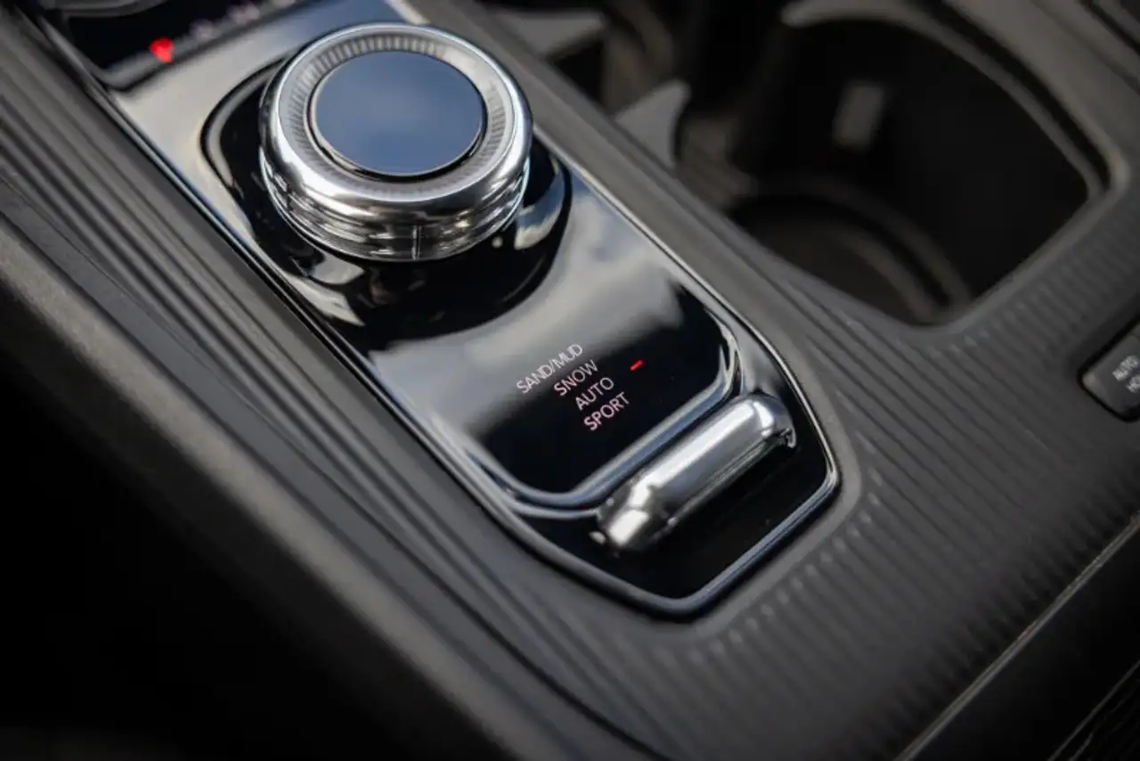 Jeep Cherokee снимка Jeep Cherokee