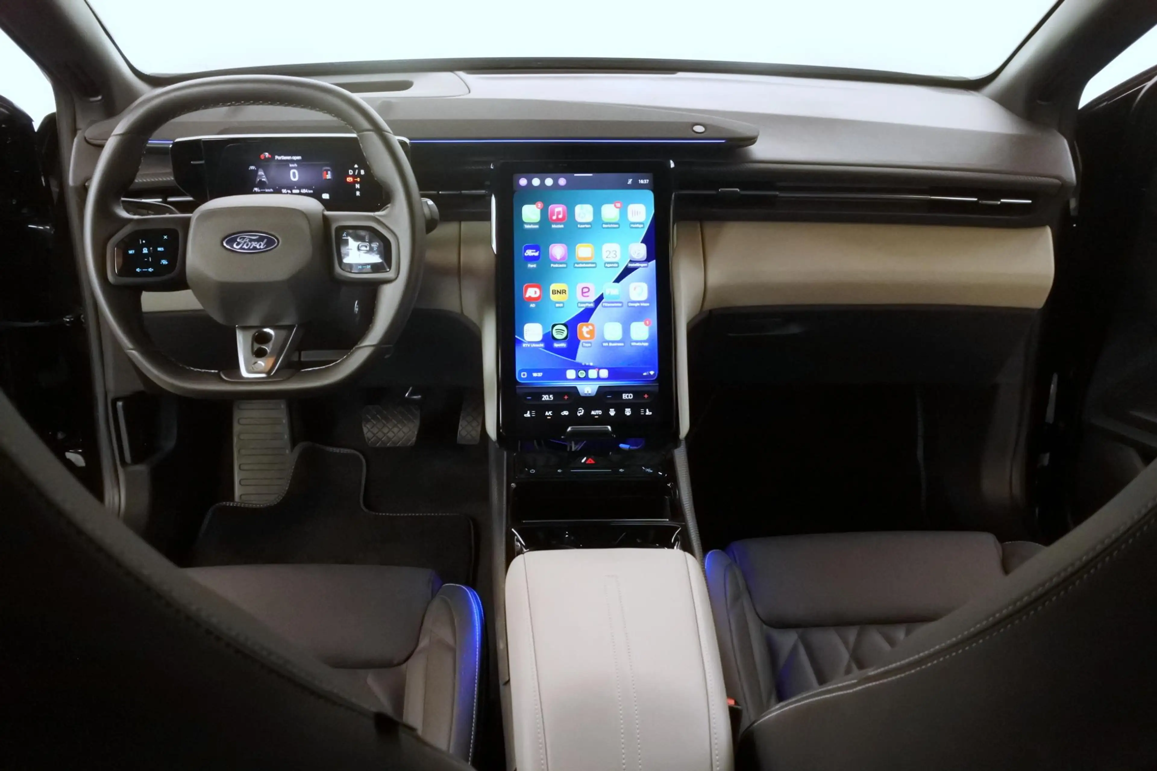 Ford Capri Premium Extended Range AWD 79 kWh — photo 6