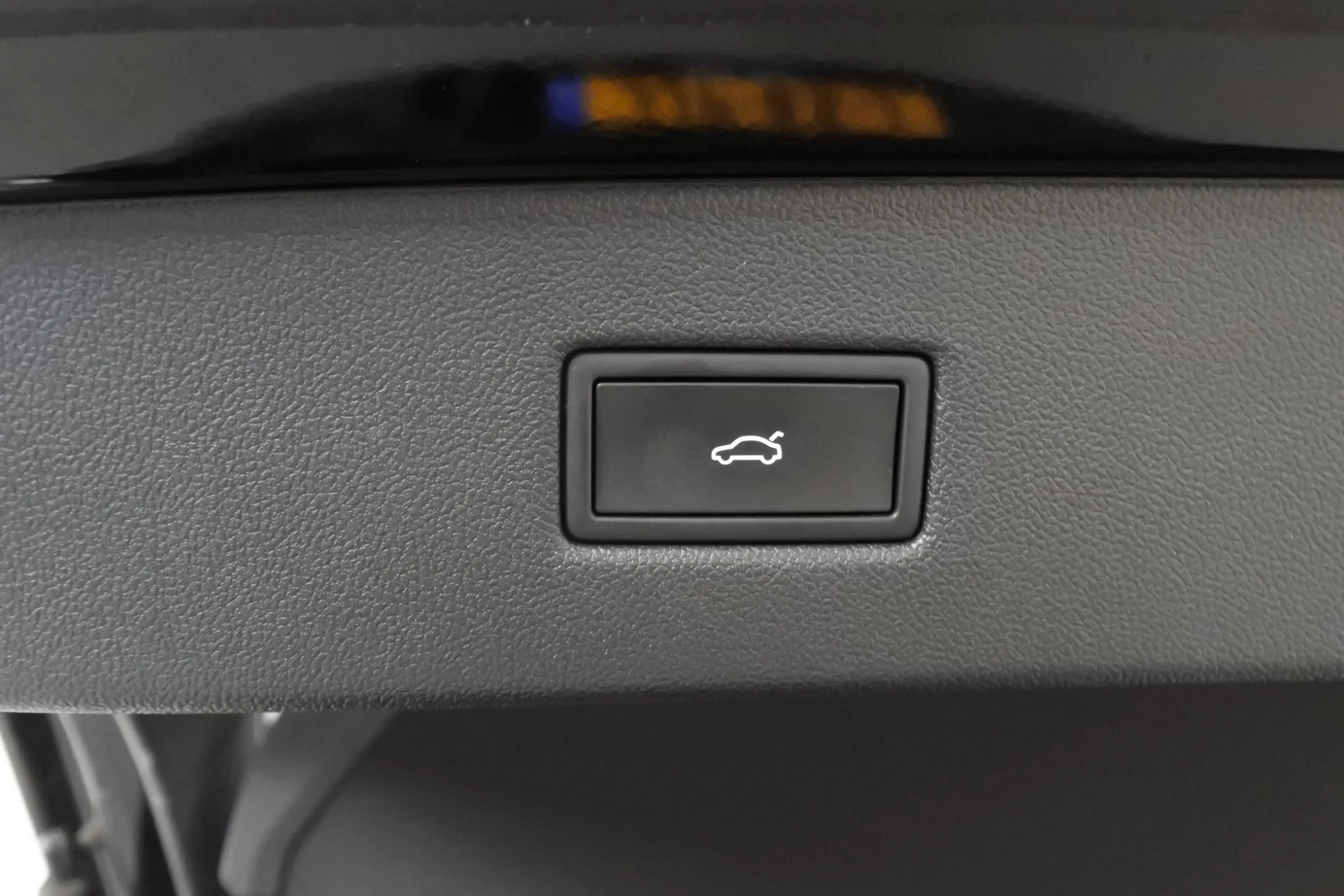 Ford Capri Premium Extended Range AWD 79 kWh — photo 11
