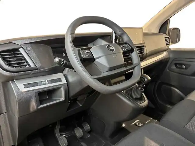 Opel Vivaro view 11