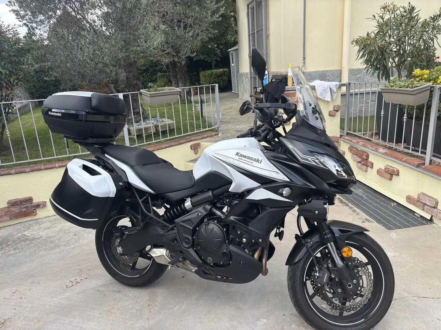 Kawasaki Versys 650 Tourer - 1