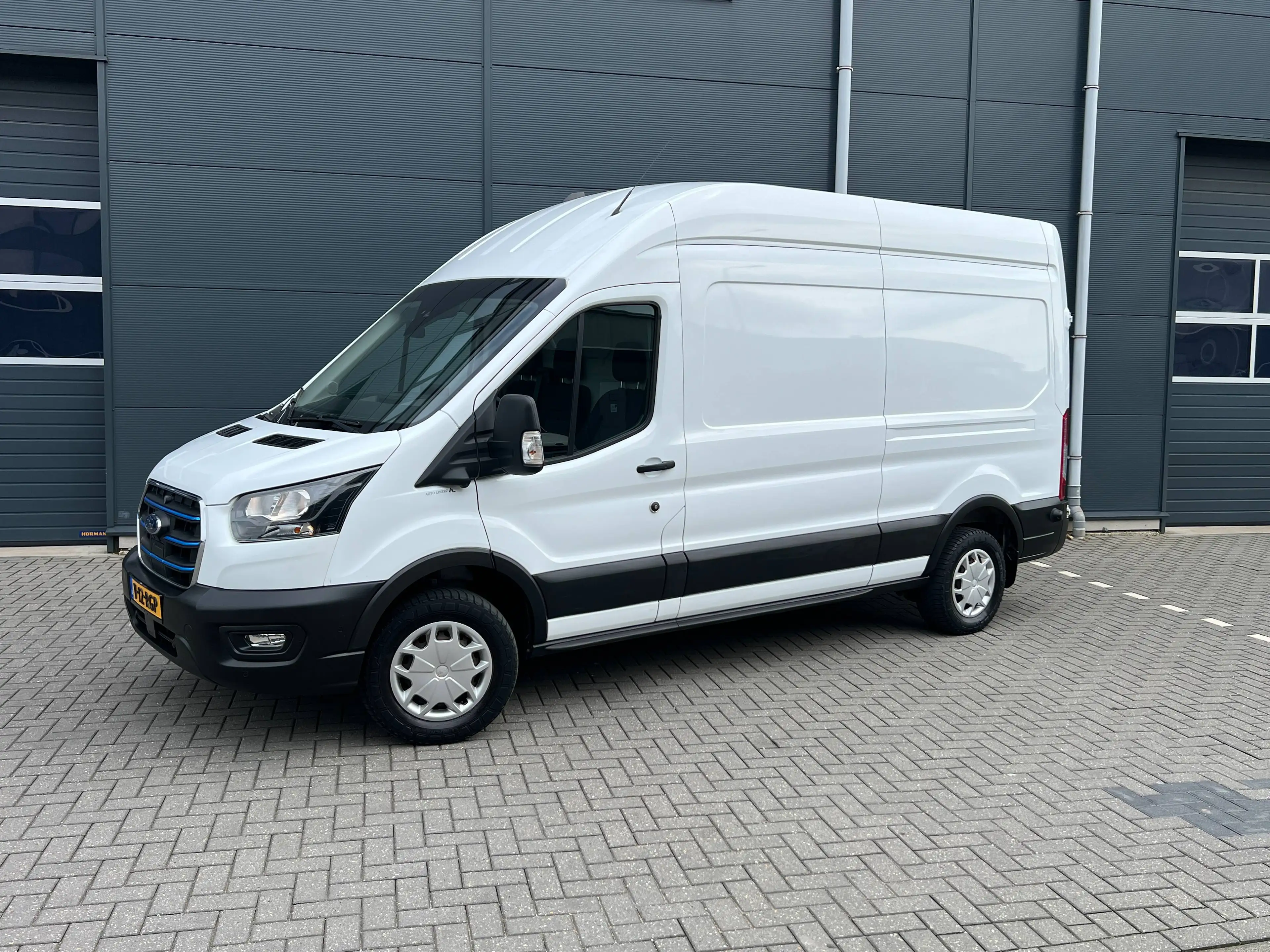Ford E-Transit 350 L3H3 Trend 68kWh