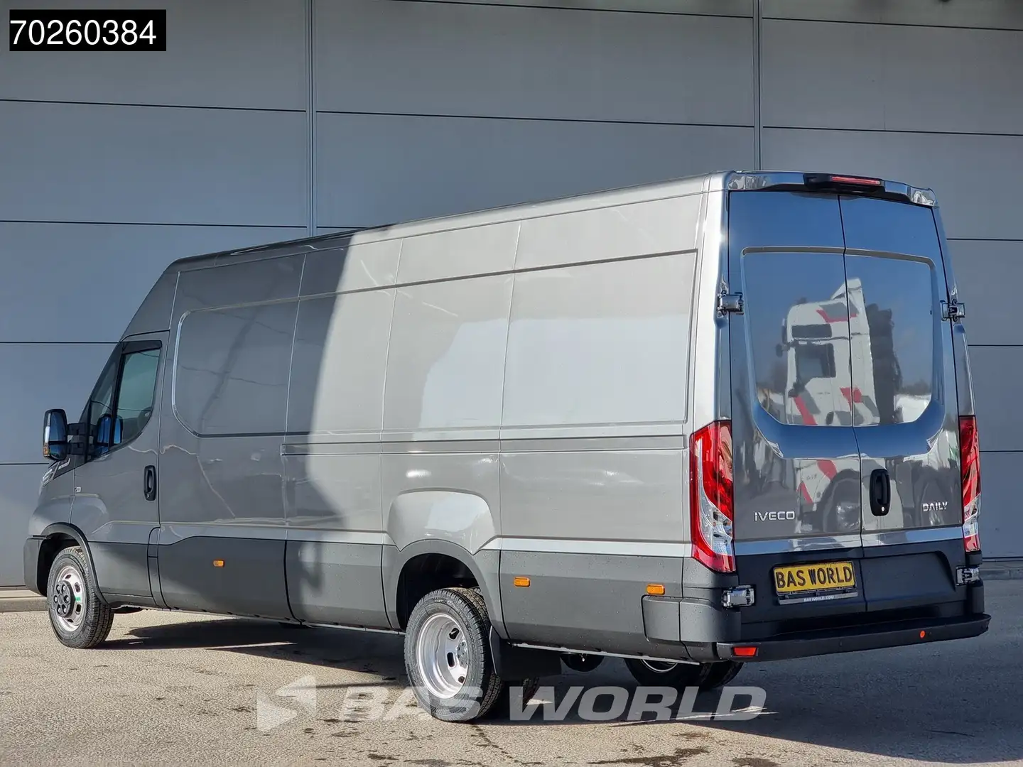 Iveco Daily 35C21 210PK 3.0L Automaat 2025 model L3H2 Dubbellu Zilver - 2