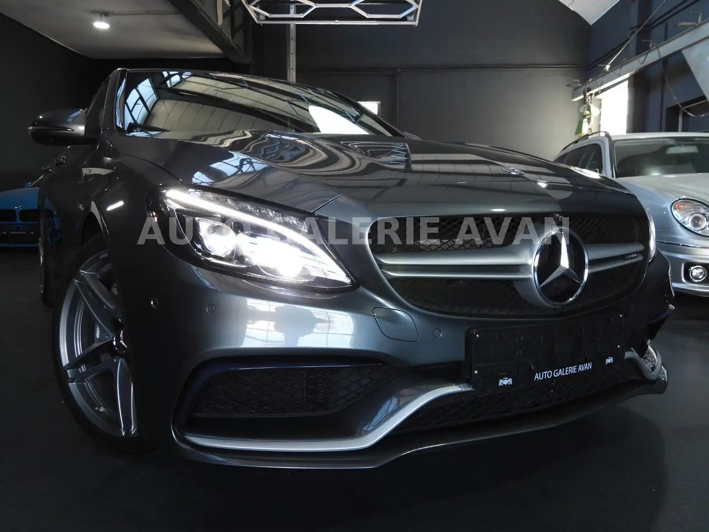 Mercedes-Benz C 63 AMG Gris - 2