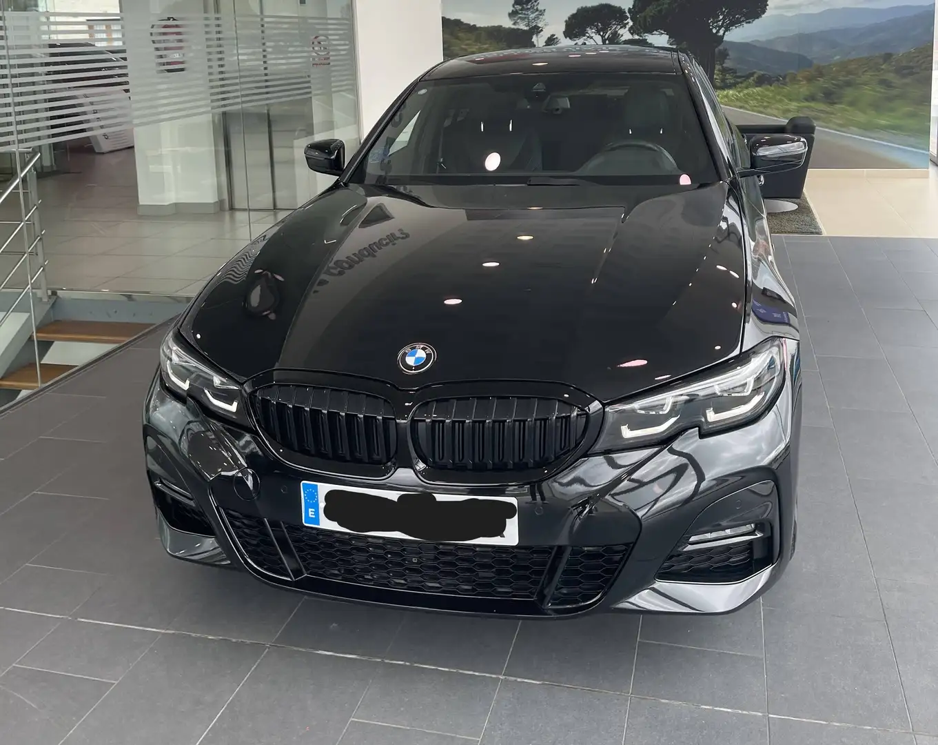 BMW 320 320dA Negro - 1