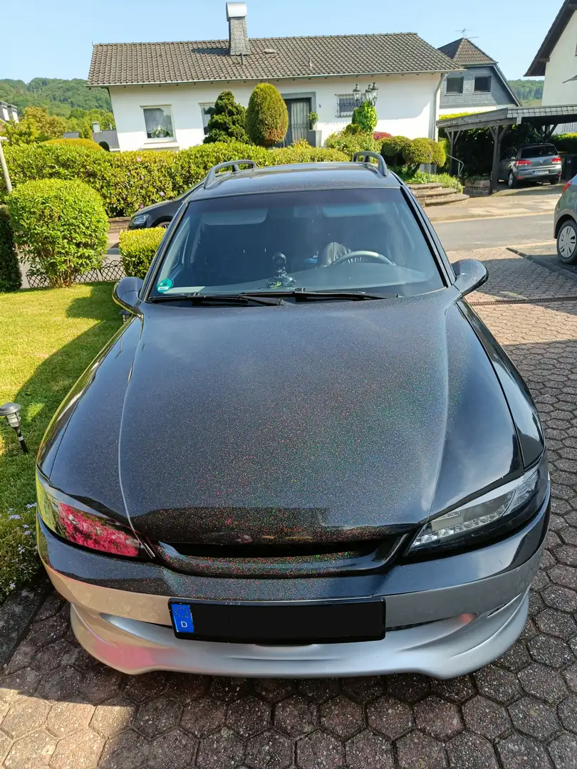 Opel Vectra Vectra 1.8 Caravan Selection Comfort Ezüst - 1