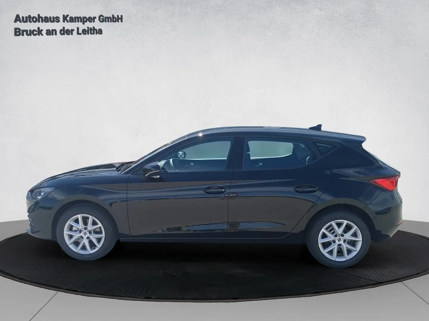 SEAT Leon Style Edition 1.5 TSI 115 PS Schwarz - 2