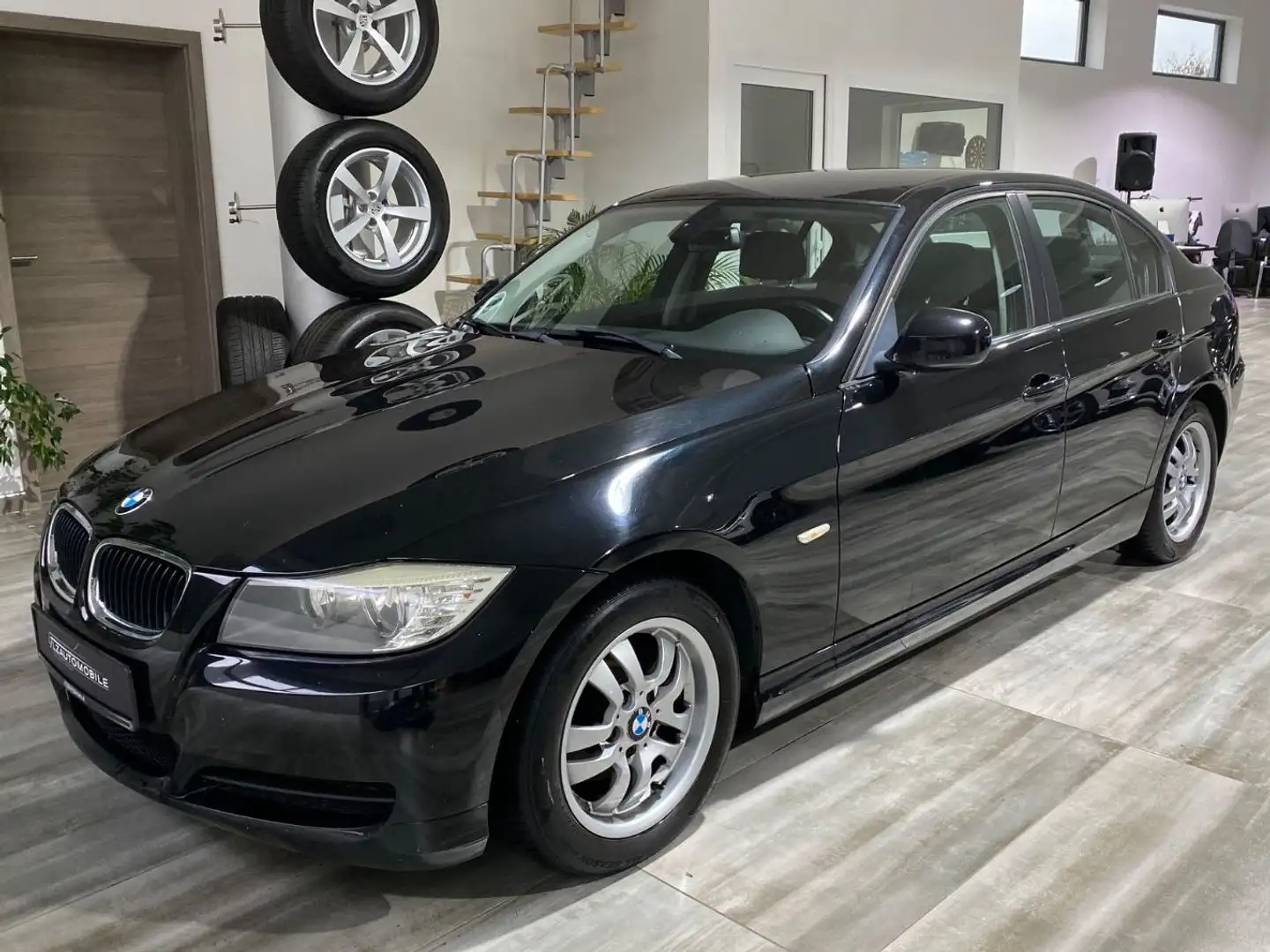 BMW 316 d E90 Facelift LCI Limousine Schwarz - 1