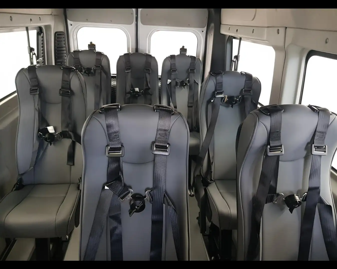 Peugeot Boxer Trasporto Disabili con Sollevatore BlueHdi 140 S&S Белый - 2