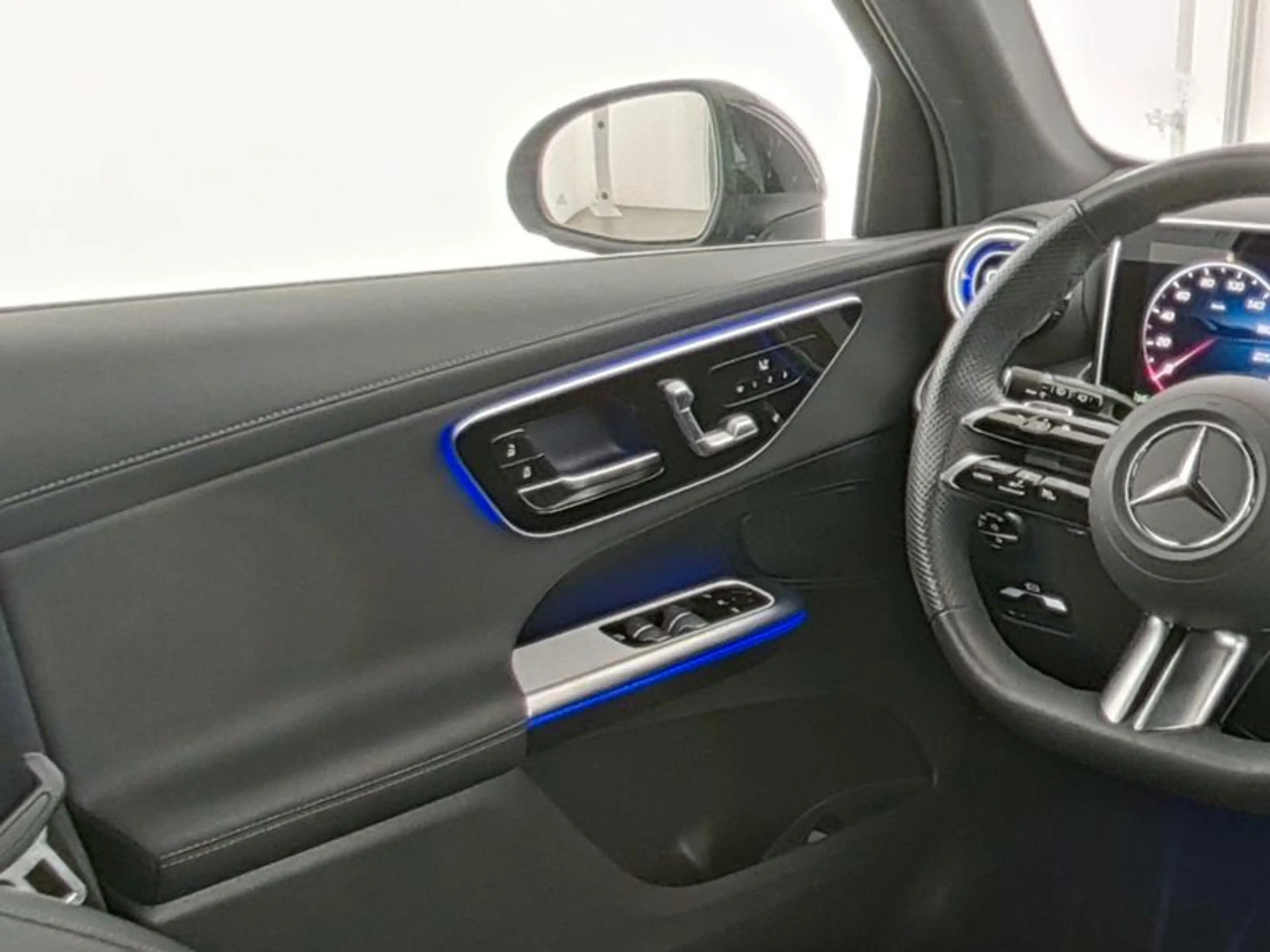 Mercedes-Benz GLC 200 4M AMG Line Adv+ Pano AHK Distronic 19 Z — photo 8