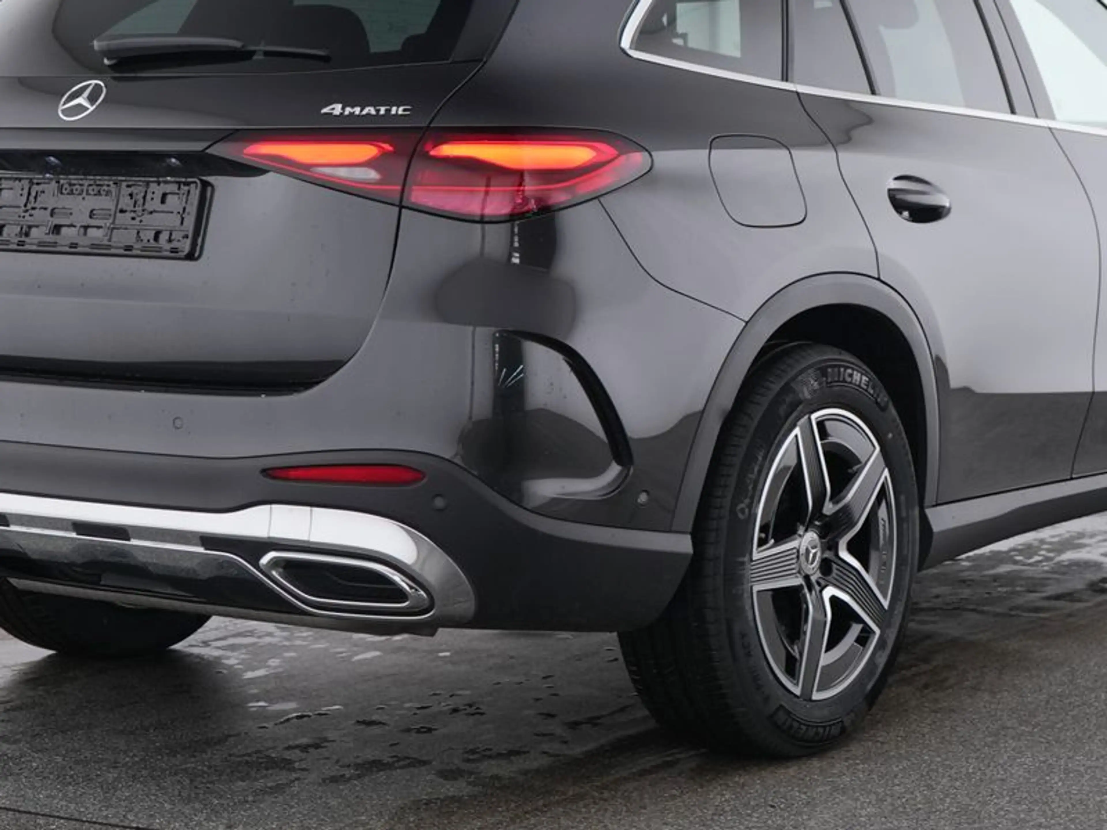 Mercedes-Benz GLC 200 4M AMG Line Adv+ Pano AHK Distronic 19 Z — photo 4
