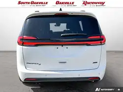 Chrysler Pacifica 2026