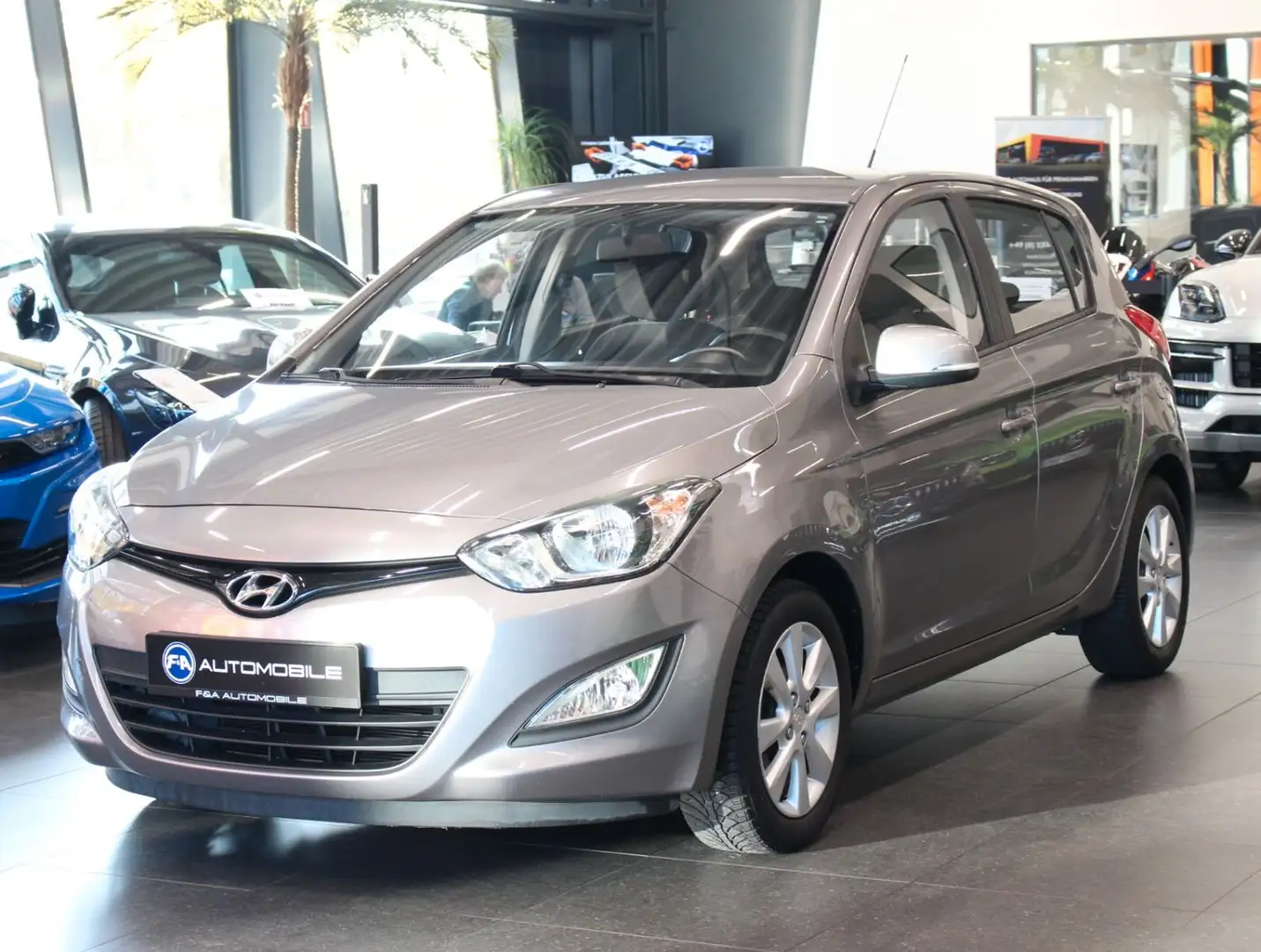 Hyundai i20 1.2 5 Star Edition Grau - 1