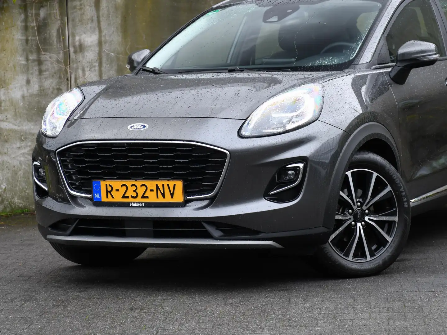 Ford Puma Titanium 1.0 EcoBoost Hybrid 125pk Automaat WINTER Grijs - 2