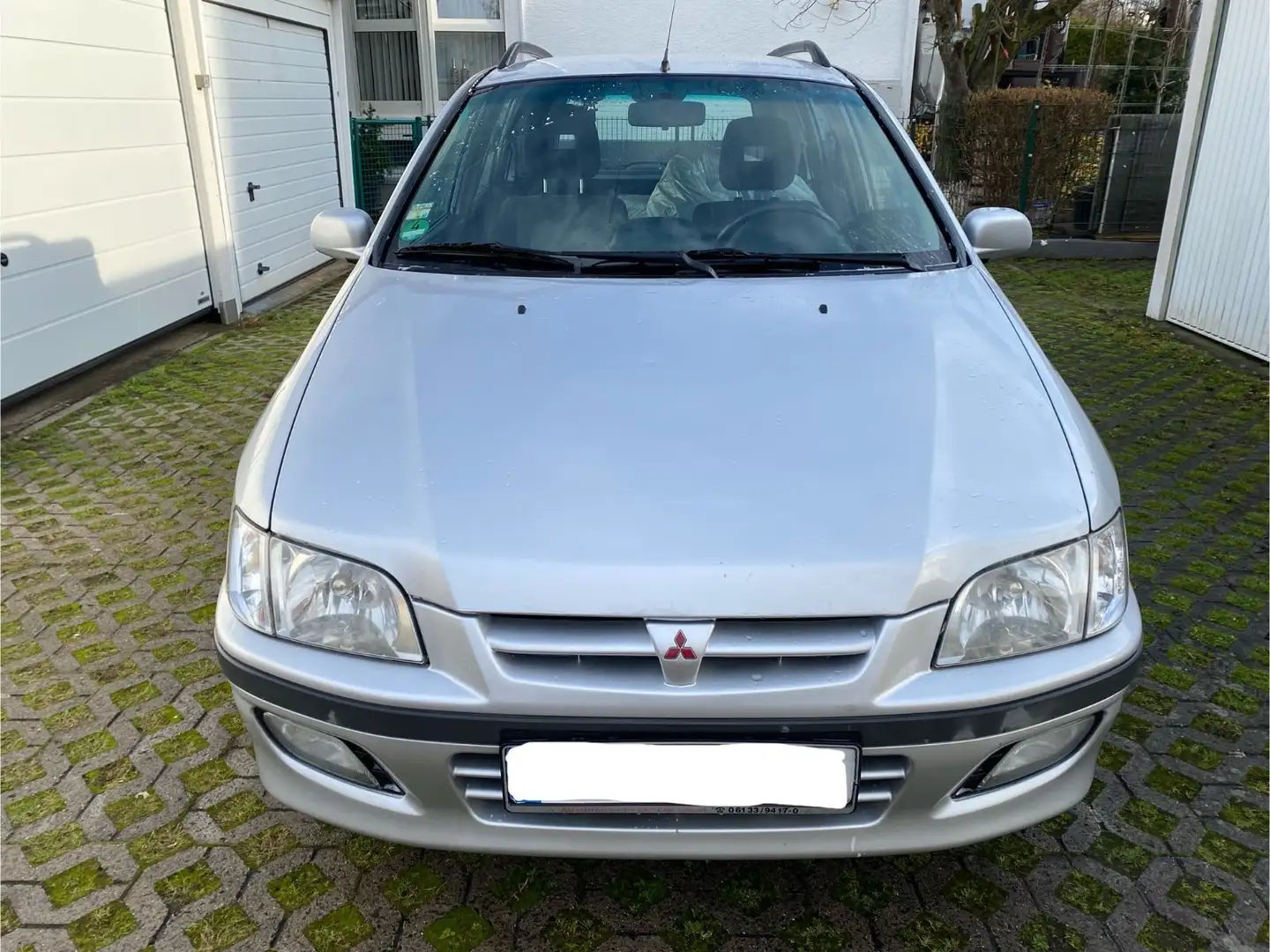 Mitsubishi Space Star Comfort 1600. Silber - 2