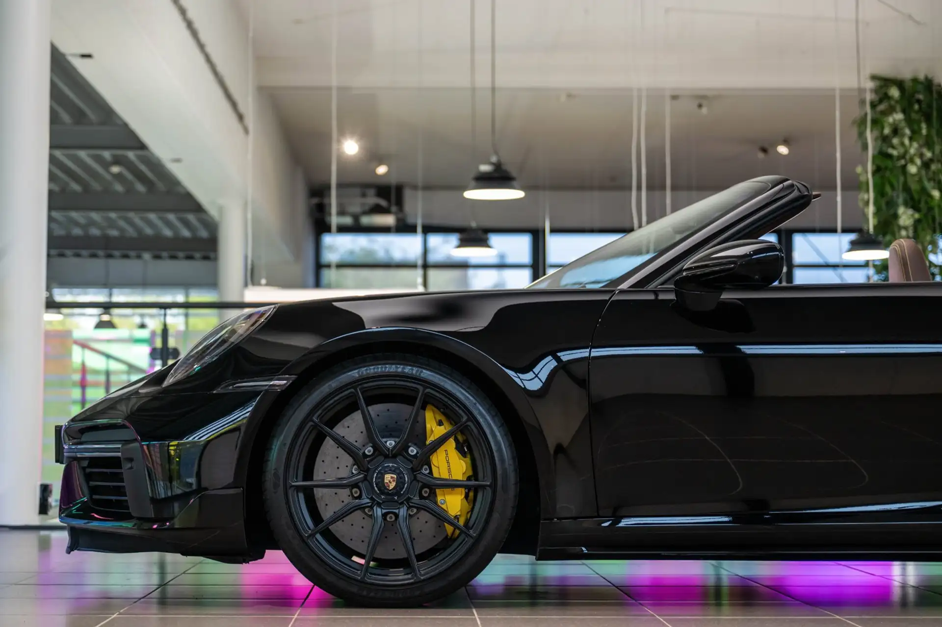 포르쉐 911 Turbo S Cabriolet 2023 검정 사진 8