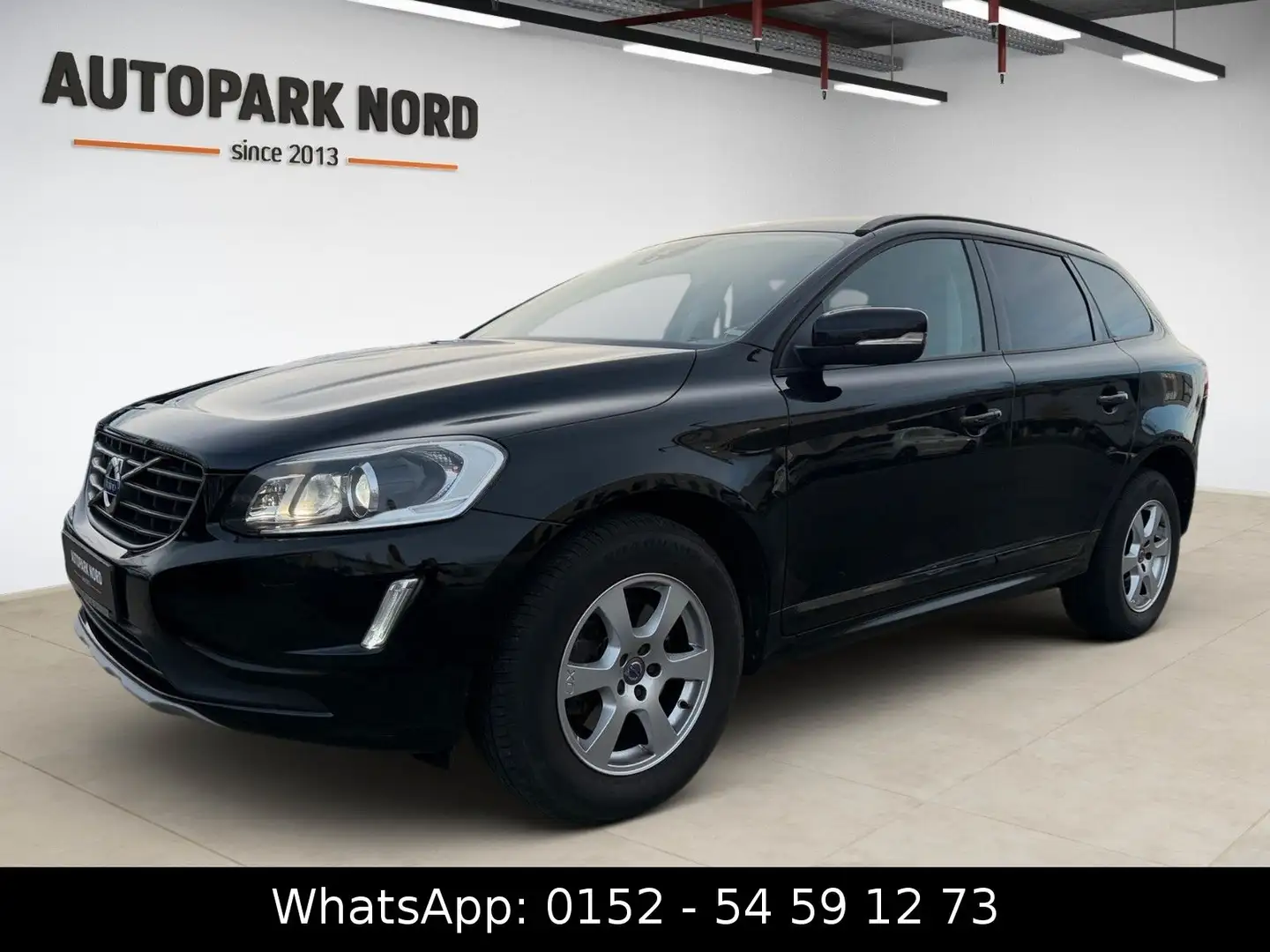 Volvo XC60 Kinetic 2WD/AHK/BI-XENON/SHZ/TEMP Schwarz - 1