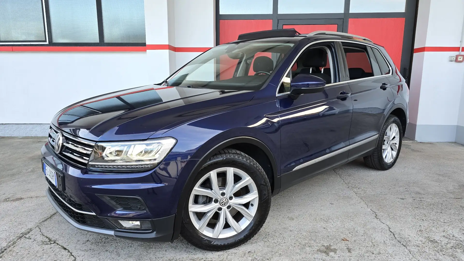 Volkswagen Tiguan 2.0 tdi Executive 150cv dsg Blu/Azzurro - 1