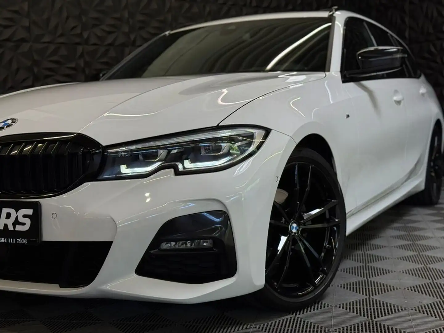 BMW 320 i M Sport Weiß - 2
