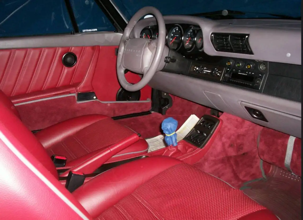 Porsche 964 911 Cabrio 3.6 Carrera 4, foto 4