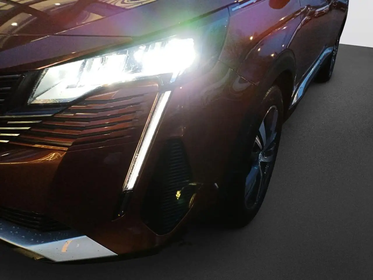 Peugeot 5008 Allure Pack PureTech 130 10