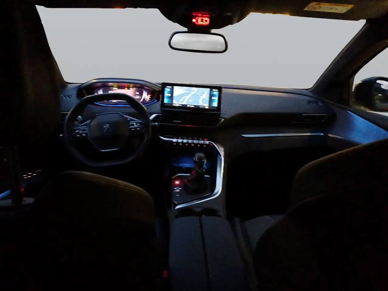 Peugeot 5008 Allure Pack PureTech 130 11
