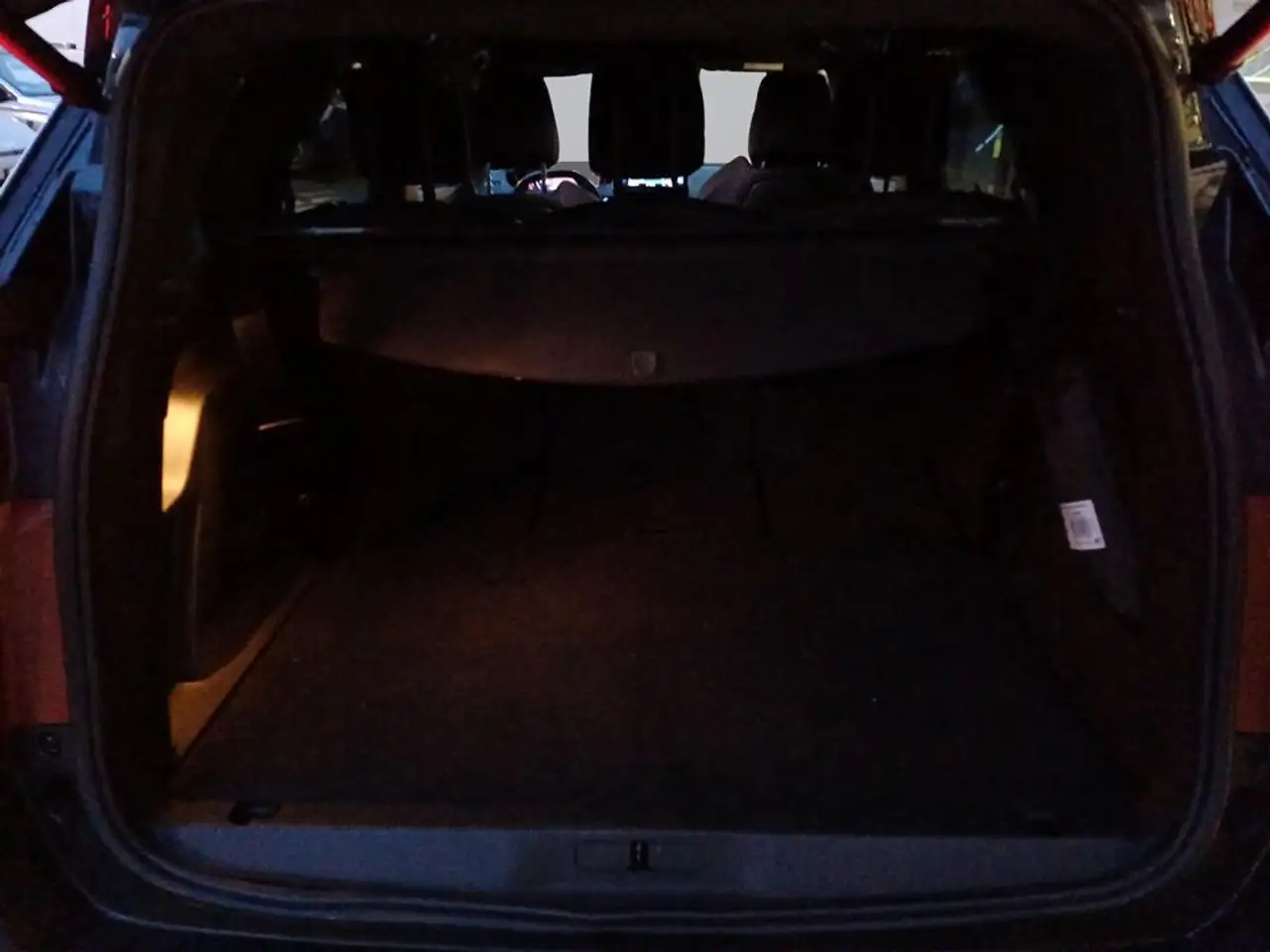 Peugeot 5008 Allure Pack PureTech 130 8