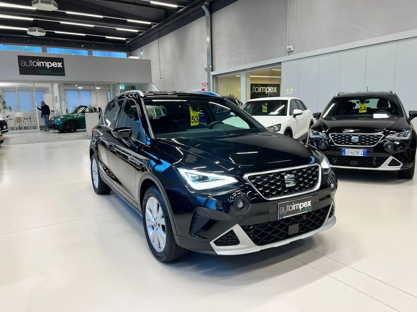 SEAT Arona Arona 1.0 ecotsi Xperience 110cv dsg 17000KM Noir - 1
