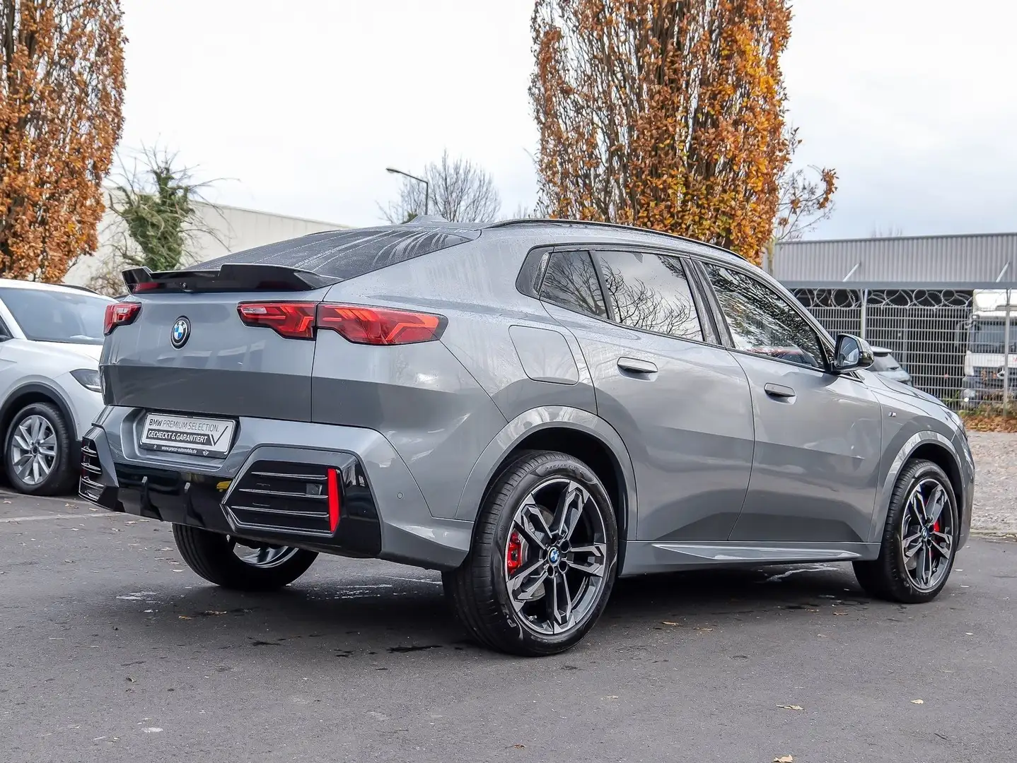 BMW X2 sDrive20i M Sport HUD ACC RFK NAVI LED DAB Grau - 2