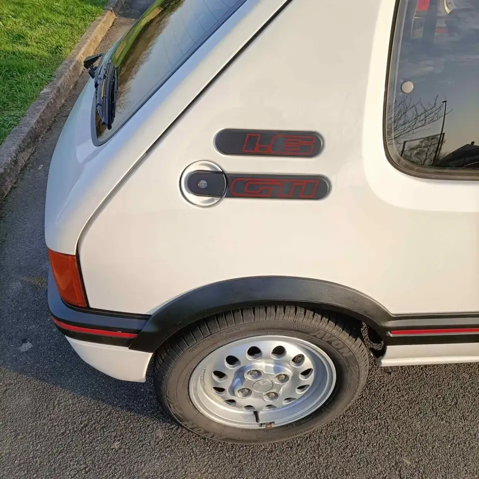 Peugeot 205 1.6 GTi, foto 3