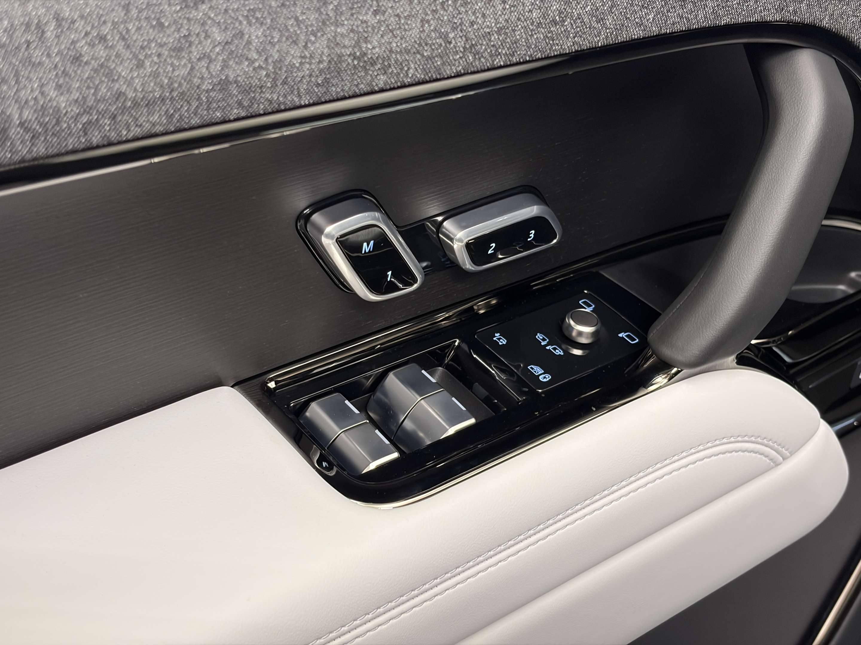 2026 Land Rover Range Rover Sport S thumb 10