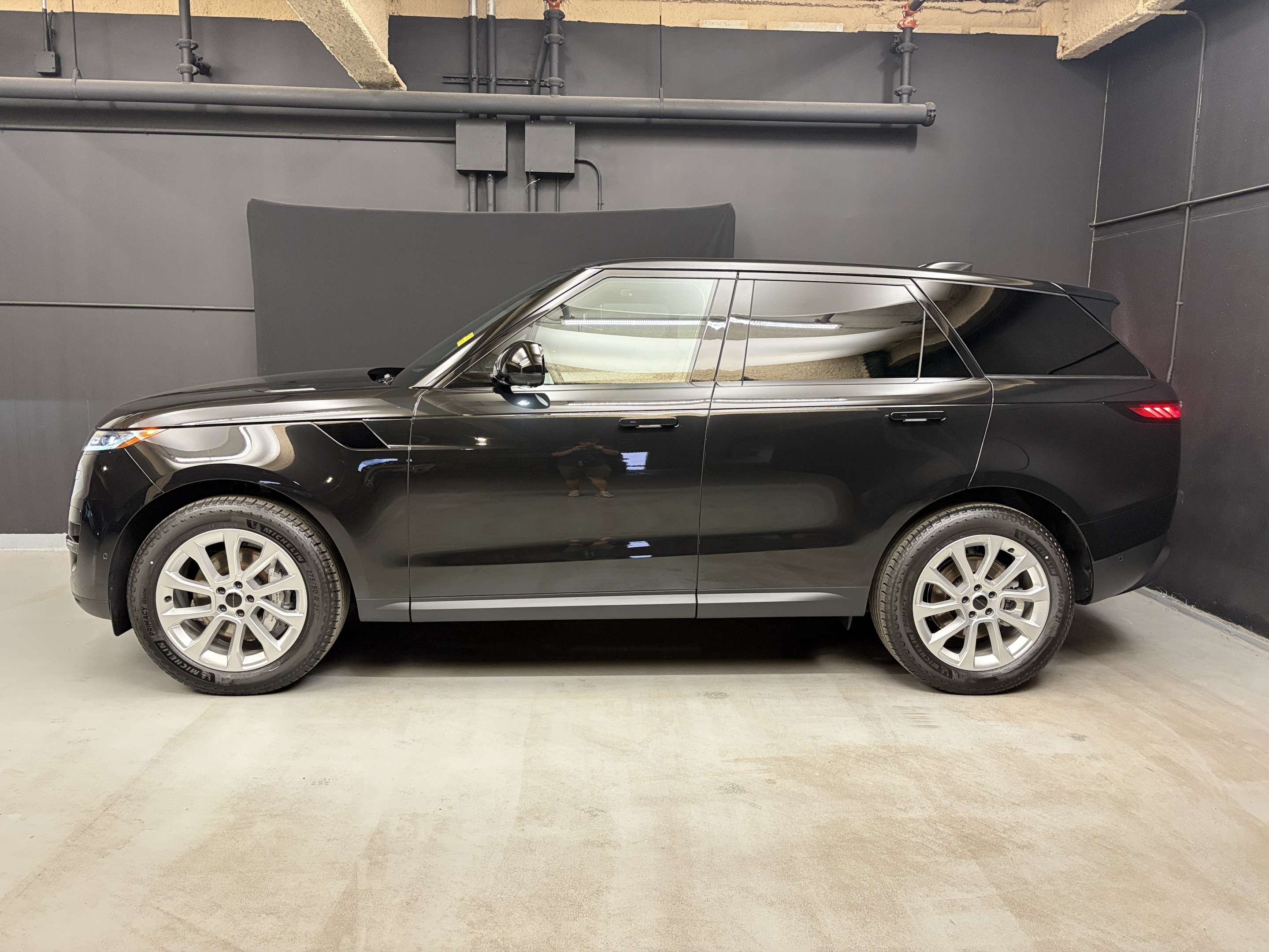 2026 Land Rover Range Rover Sport S alt 3