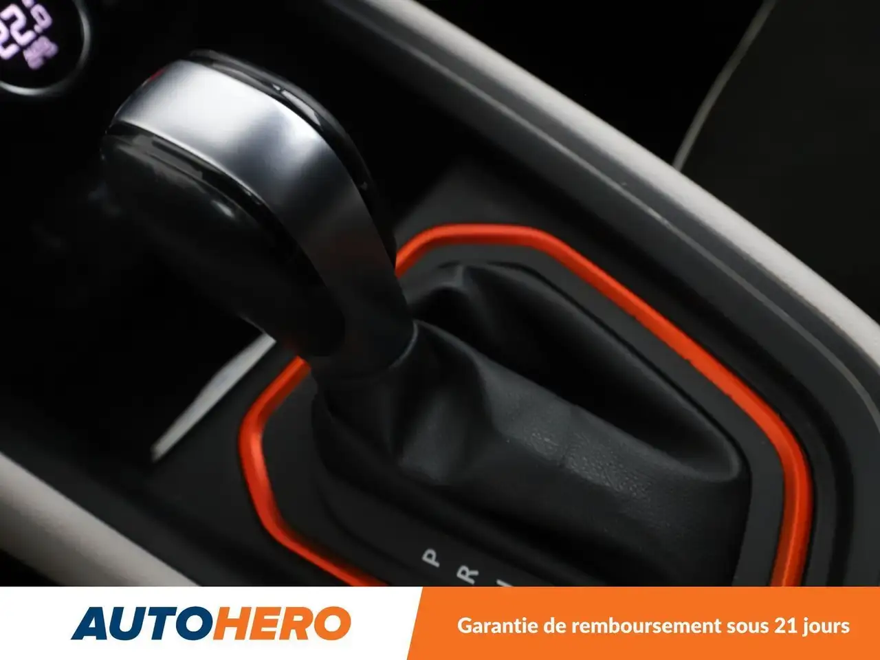 Renault Clio Citadine 5 portes — photo 25