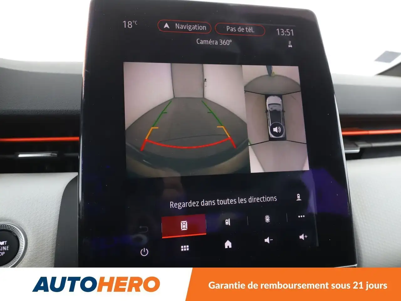 Renault Clio Citadine 5 portes — photo 23