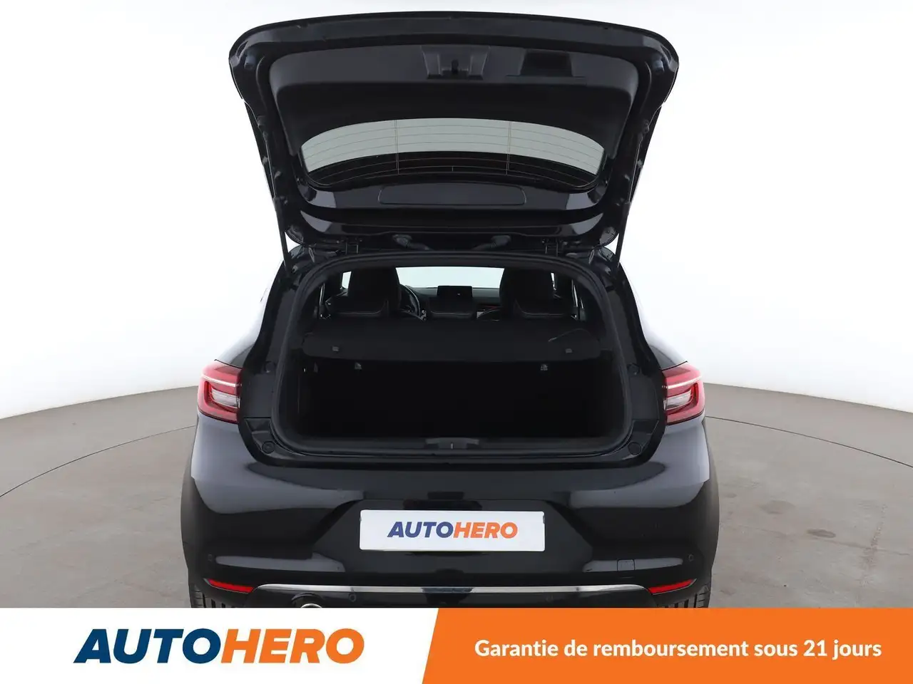 Renault Clio Citadine 5 portes — photo 16