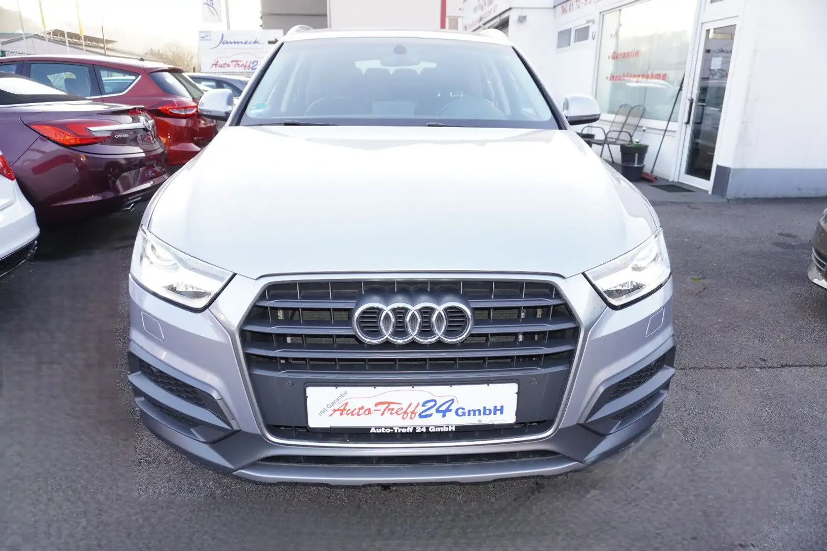 Audi Q3 1.4 TFSIdesign*Bi-Xenon*Keyless*Navi*GARANTIE Silber - 2