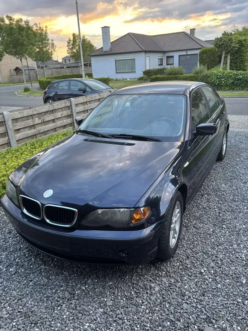 BMW 318 318d - 2