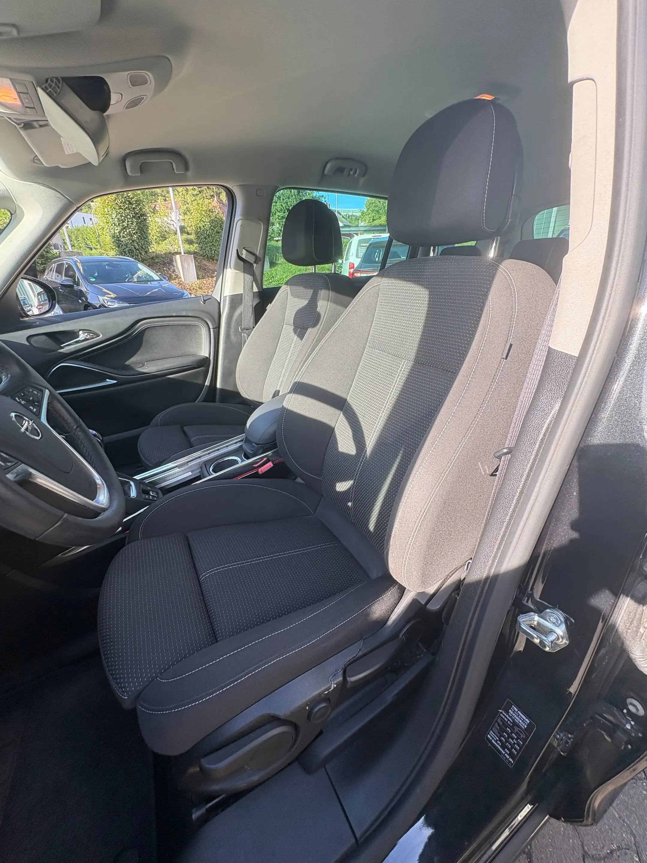 Opel Zafira Tourer Innovation — photo 10