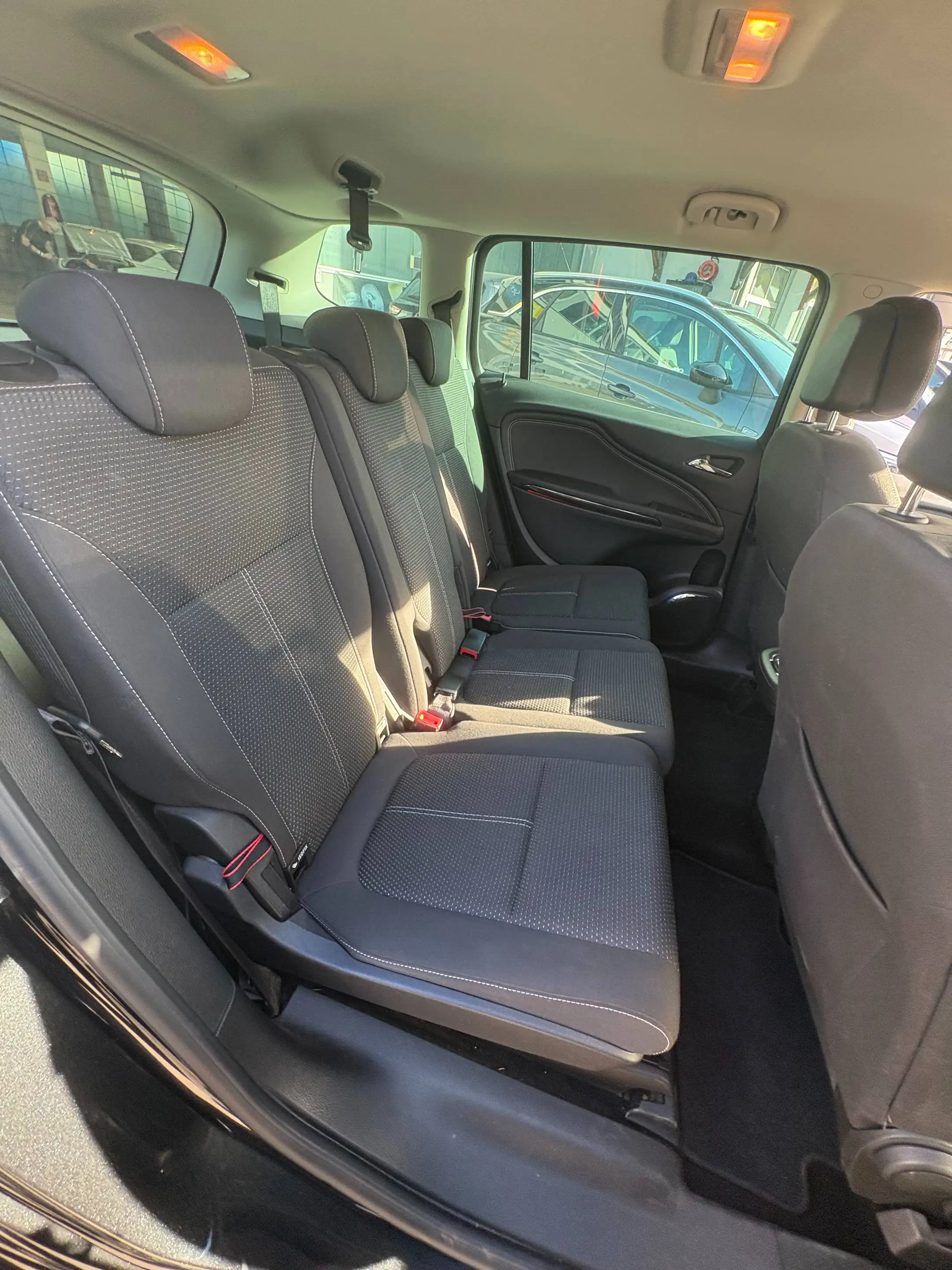 Opel Zafira Tourer Innovation — photo 11