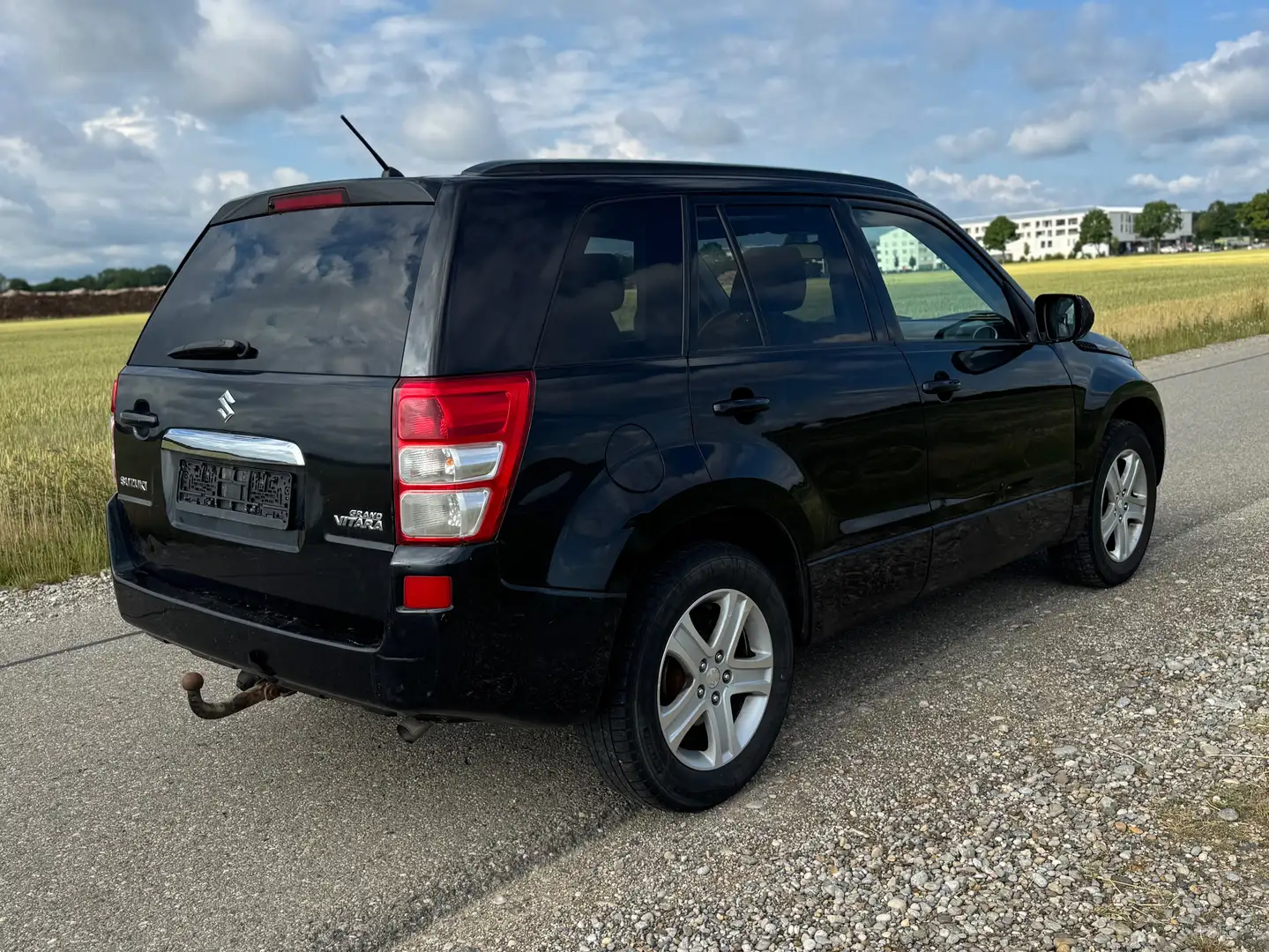 Suzuki Grand Vitara 1.9 DDIS Allrad LEDER XEN GSD AHK nur 88´km - 2